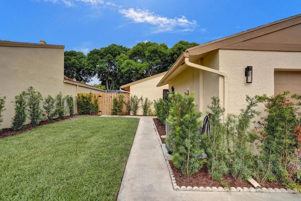 818 NW 26th Avenue, Delray Beach, FL 33445 Photo