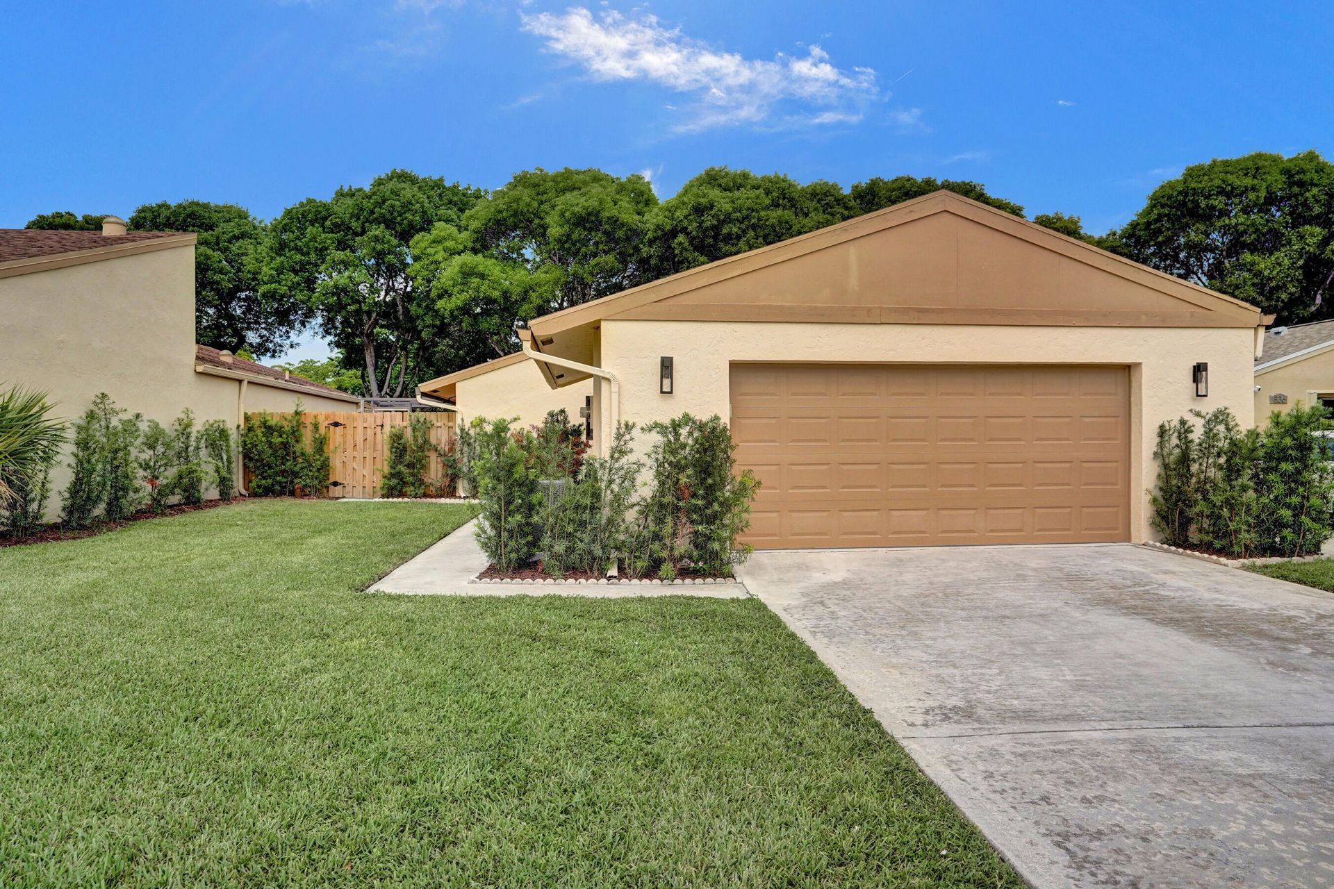 818 NW 26th Avenue, Delray Beach, FL 33445 Photo