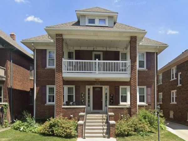 1026 Lakepointe #1 Street, Grosse Pointe Park, MI 48230