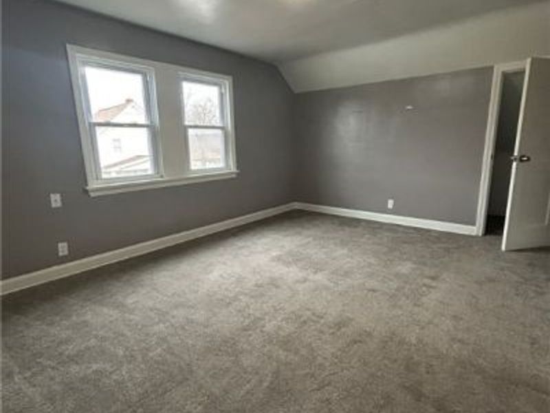 12912 Dove Avenue, Cleveland, OH 44105 Photo 7