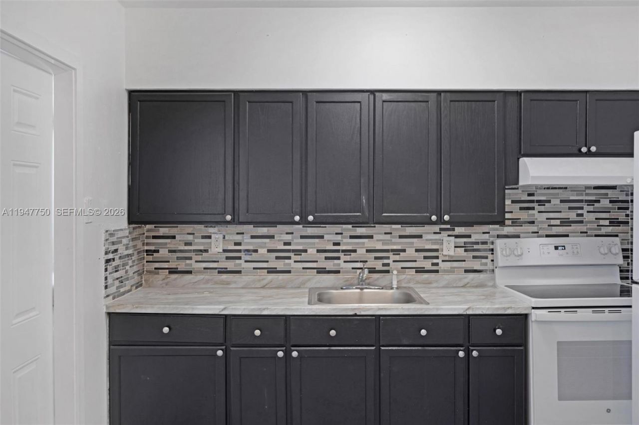 2530 SW 16th Ter, Unit 1, Miami, FL 33145 Photo