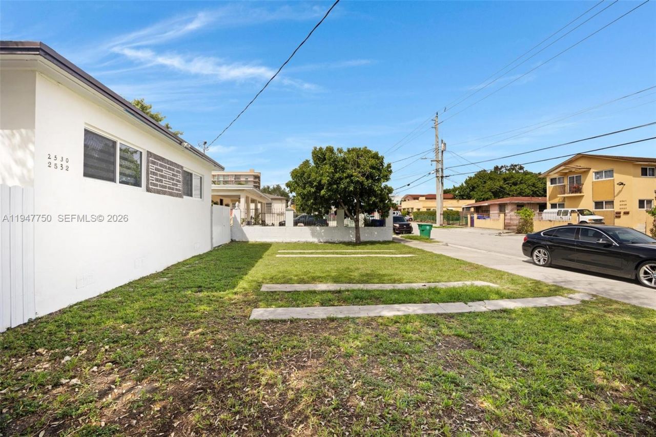 2530 SW 16th Ter, Unit 1, Miami, FL 33145 Photo