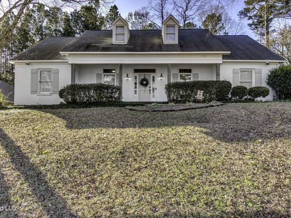 551 Cliffview Drive, Brandon, MS 39047