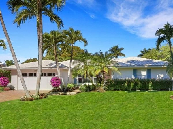 695 Regatta RD S, NAPLES, FL 34103