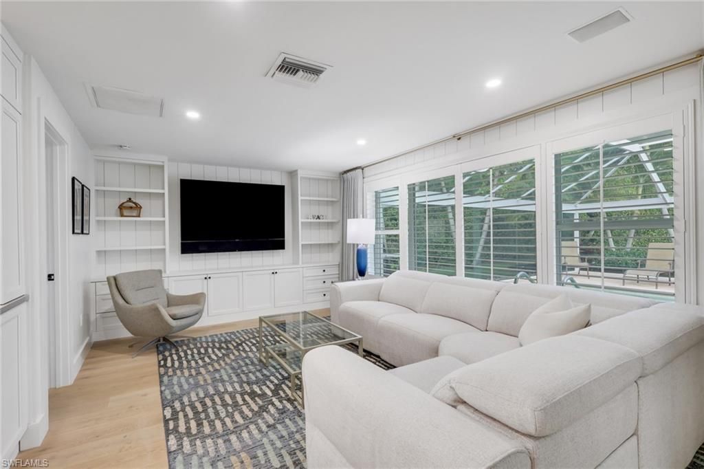 695 Regatta Rd S, Naples, FL 34103 Photo