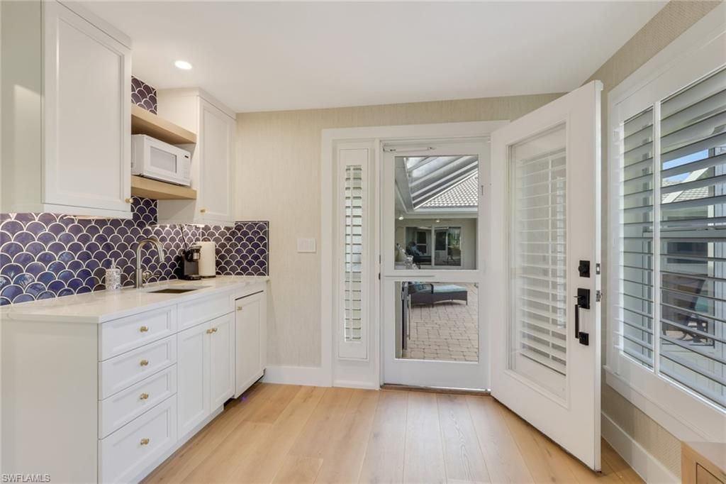 695 Regatta Rd S, Naples, FL 34103 Photo