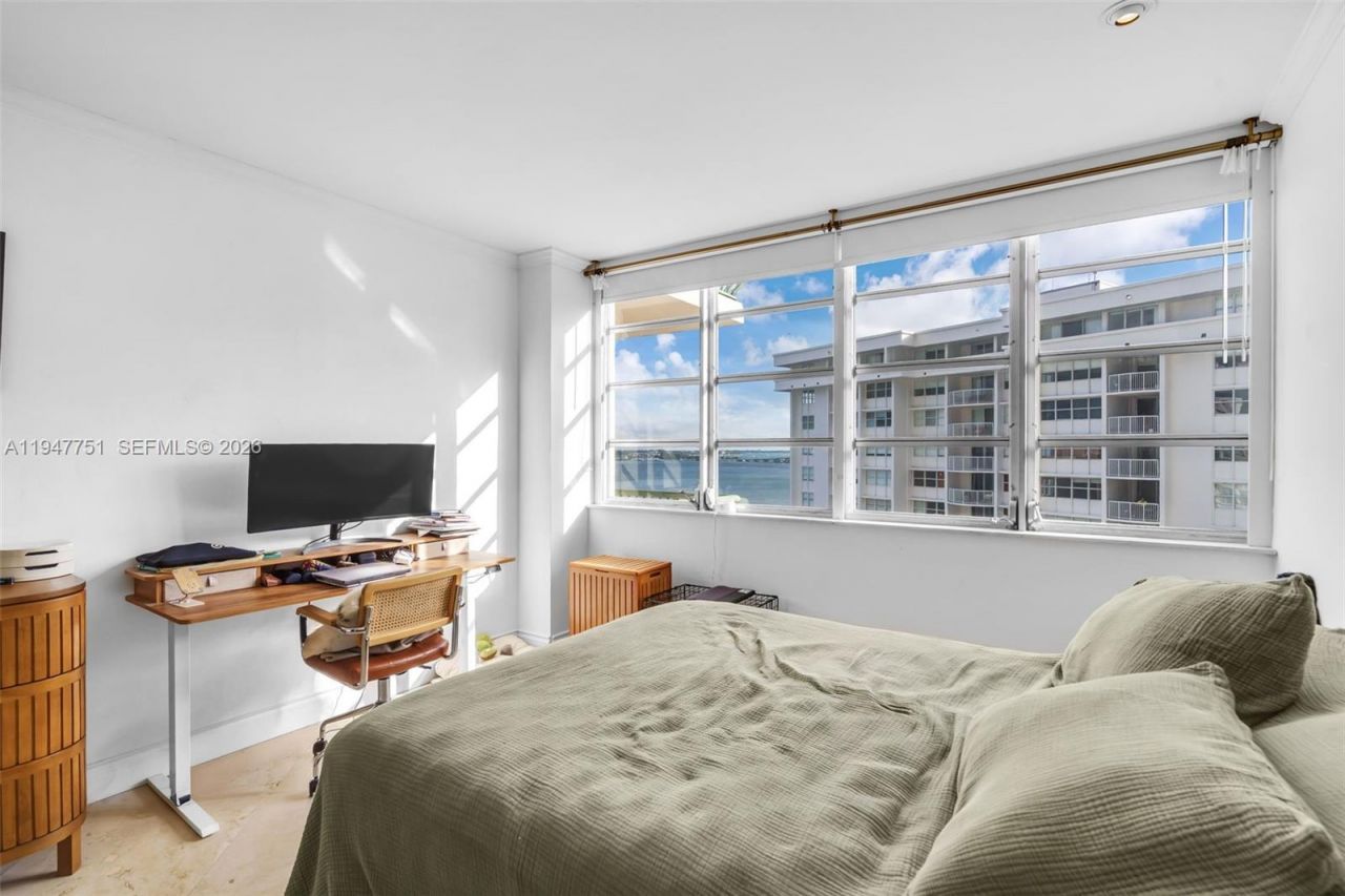 1408 Brickell Bay Dr, Unit 1206, Miami, FL 33131 Photo