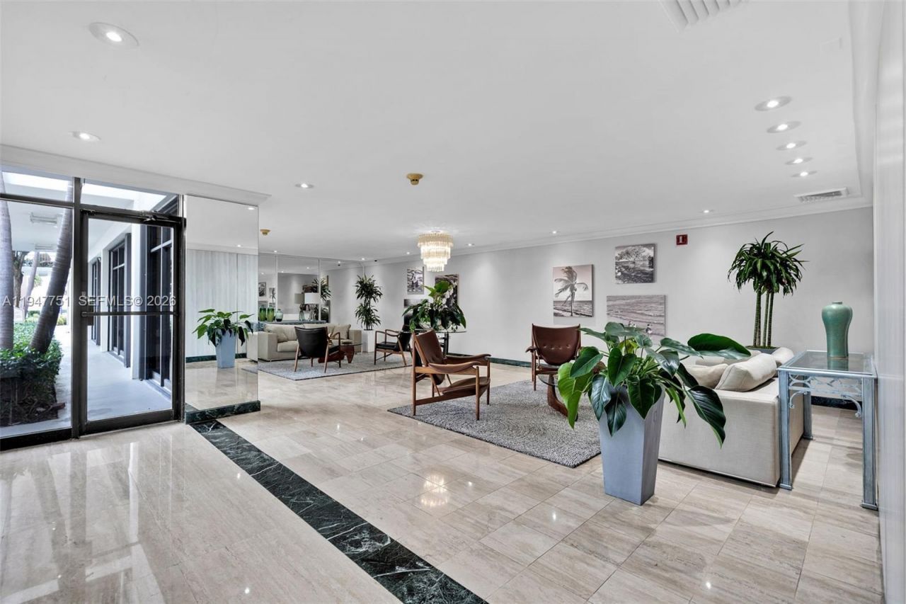 1408 Brickell Bay Dr, Unit 1206, Miami, FL 33131 Photo