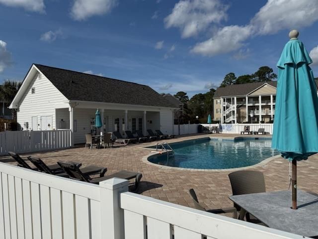 5888 Longwood Dr. Photo 32