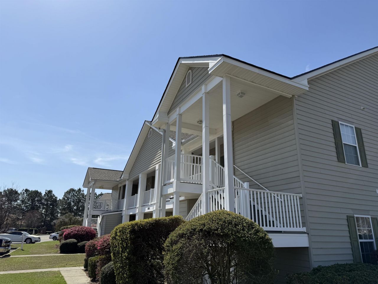 5888 Longwood Dr. Photo 41