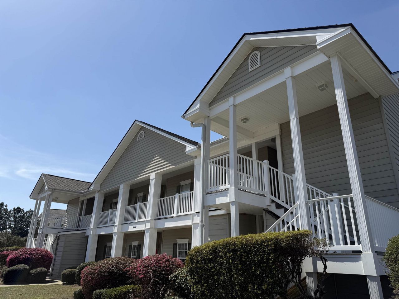 5888 Longwood Dr. Photo 42