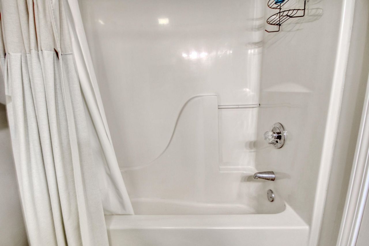 4637 Lightkeepers Way Photo 15