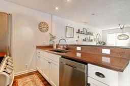 4637 Lightkeepers Way photo 4