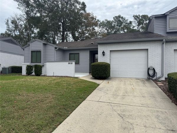 2052 SE 37TH COURT CIRCLE, OCALA, FL 34471