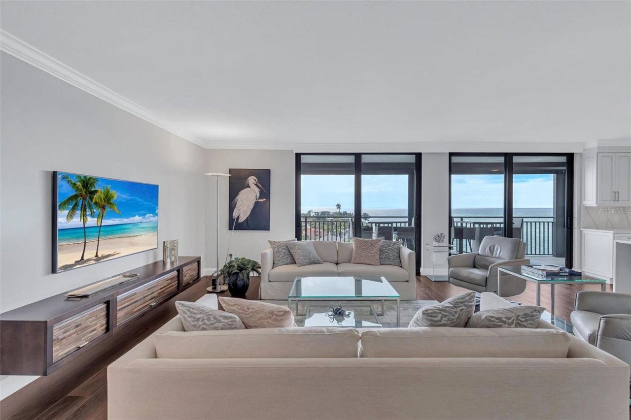 4822 Ocean Boulevard, Unit 9A, Siesta Key, FL 34242 Photo