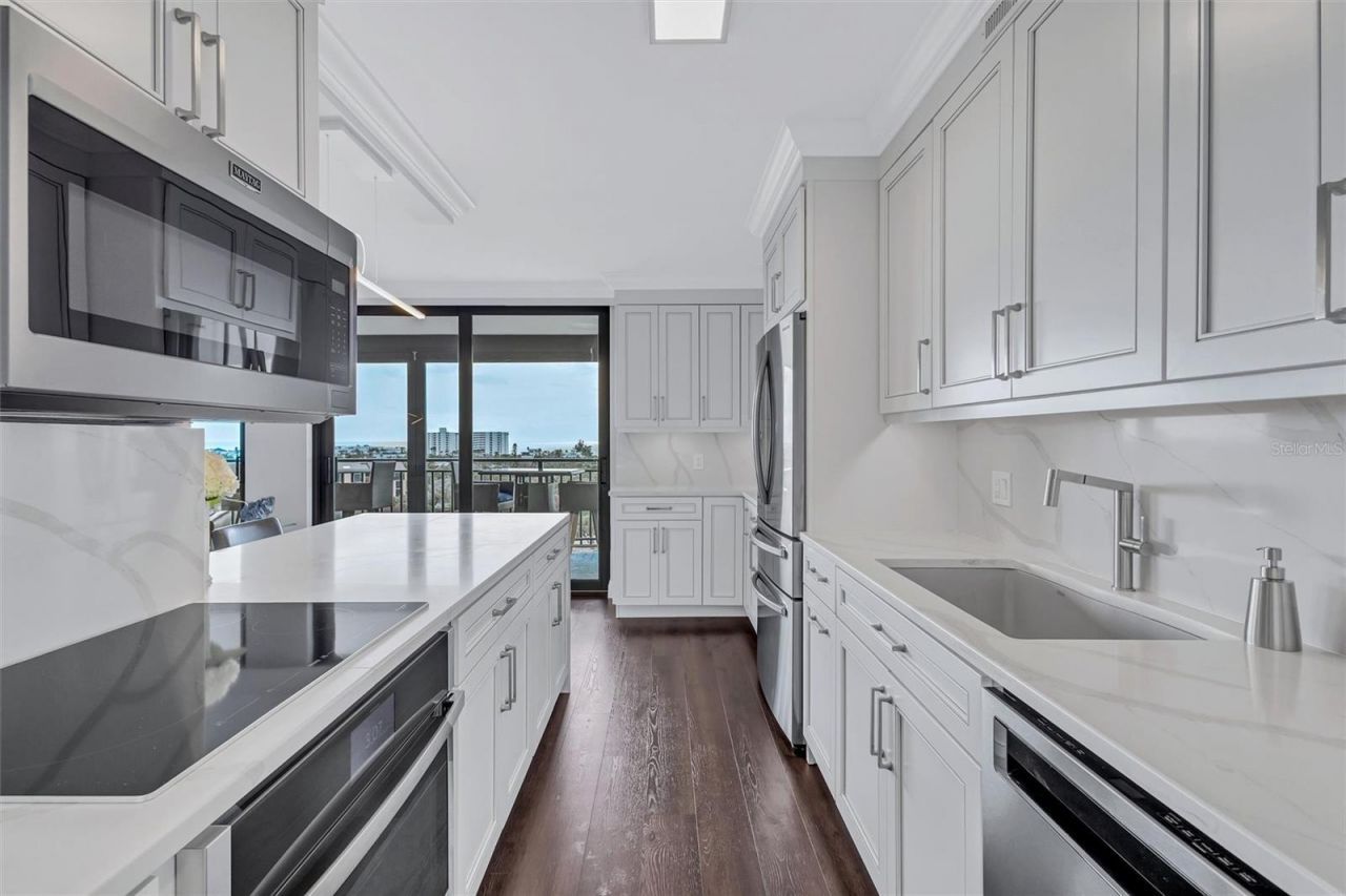 4822 Ocean Boulevard, Unit 9A, Siesta Key, FL 34242 Photo