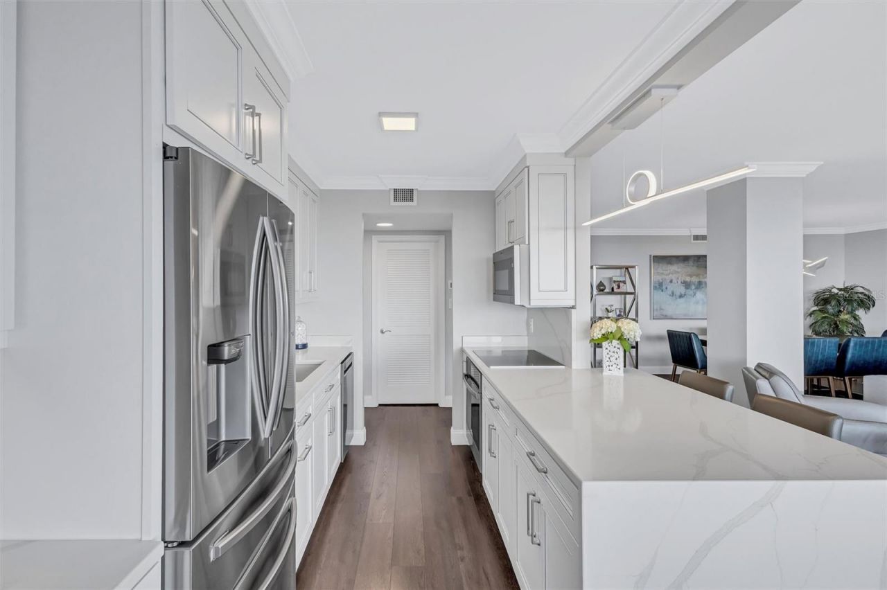 4822 Ocean Boulevard, Unit 9A, Siesta Key, FL 34242 Photo