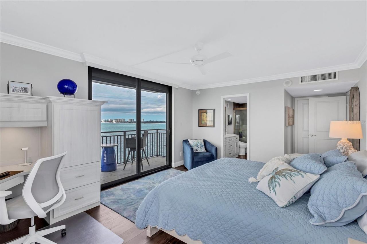 4822 Ocean Boulevard, Unit 9A, Siesta Key, FL 34242 Photo