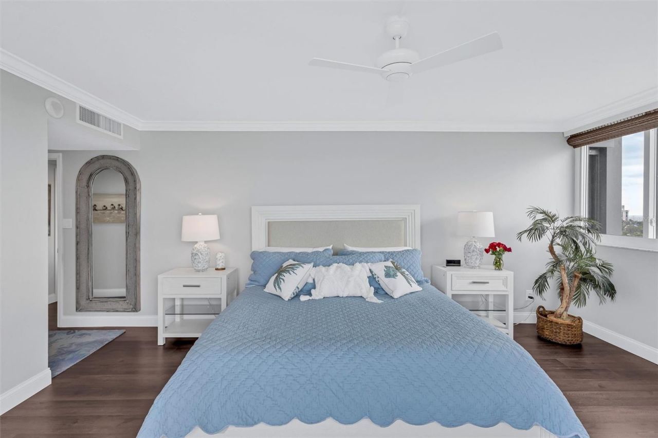 4822 Ocean Boulevard, Unit 9A, Siesta Key, FL 34242 Photo