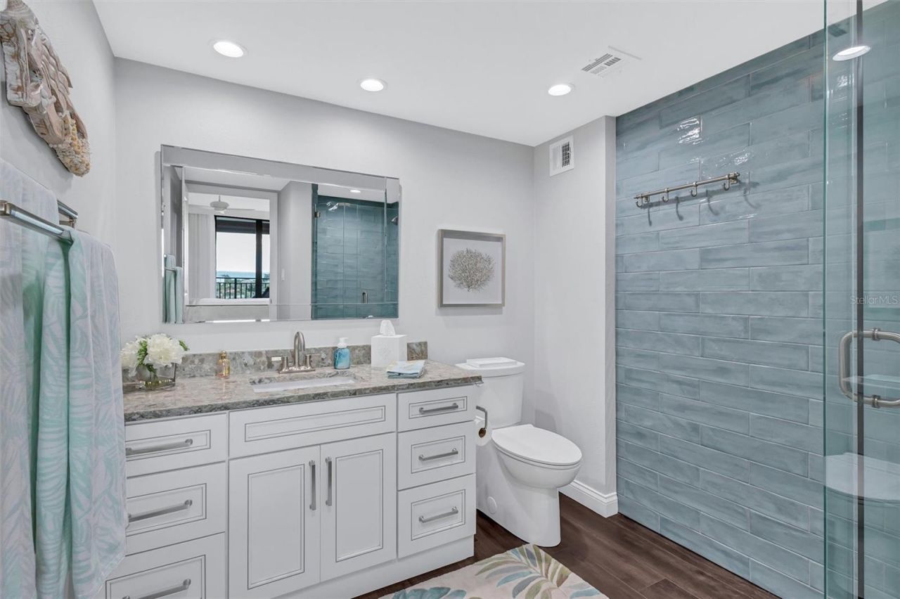 4822 Ocean Boulevard, Unit 9A, Siesta Key, FL 34242 Photo