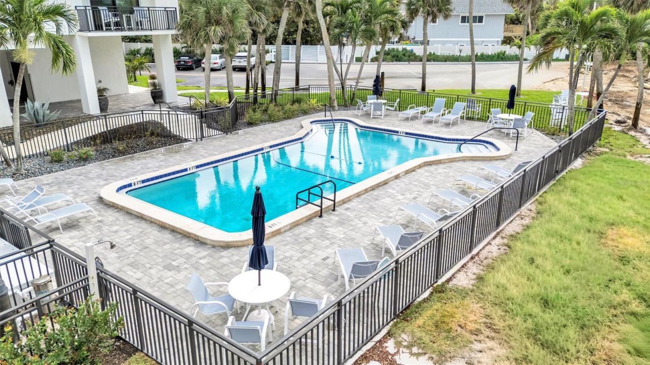 4822 Ocean Boulevard, Unit 9A, Siesta Key, FL 34242 Photo