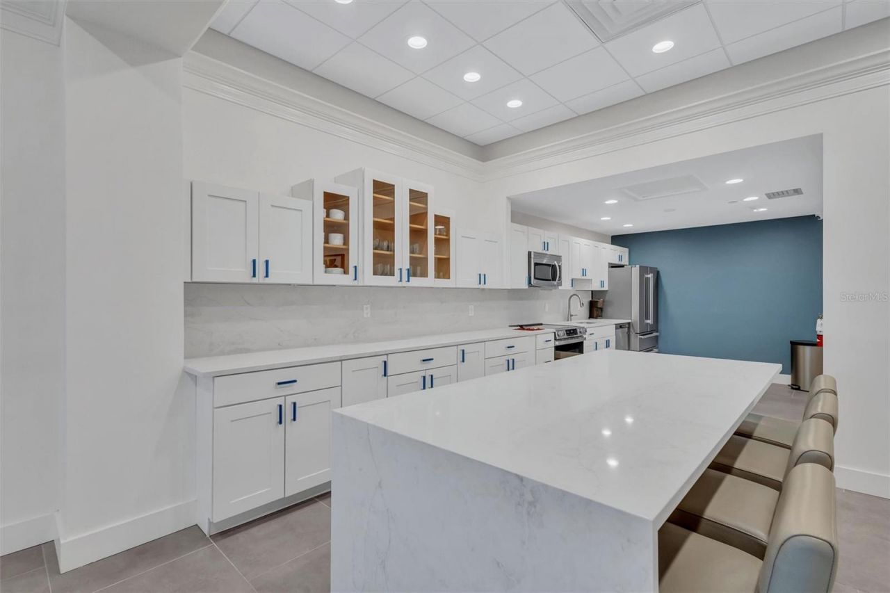 4822 Ocean Boulevard, Unit 9A, Siesta Key, FL 34242 Photo