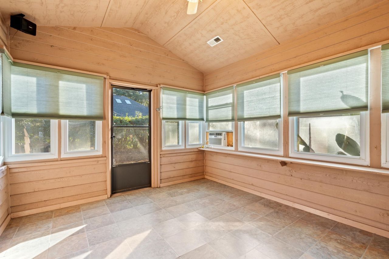 3106 Robyn Ct. Photo 30