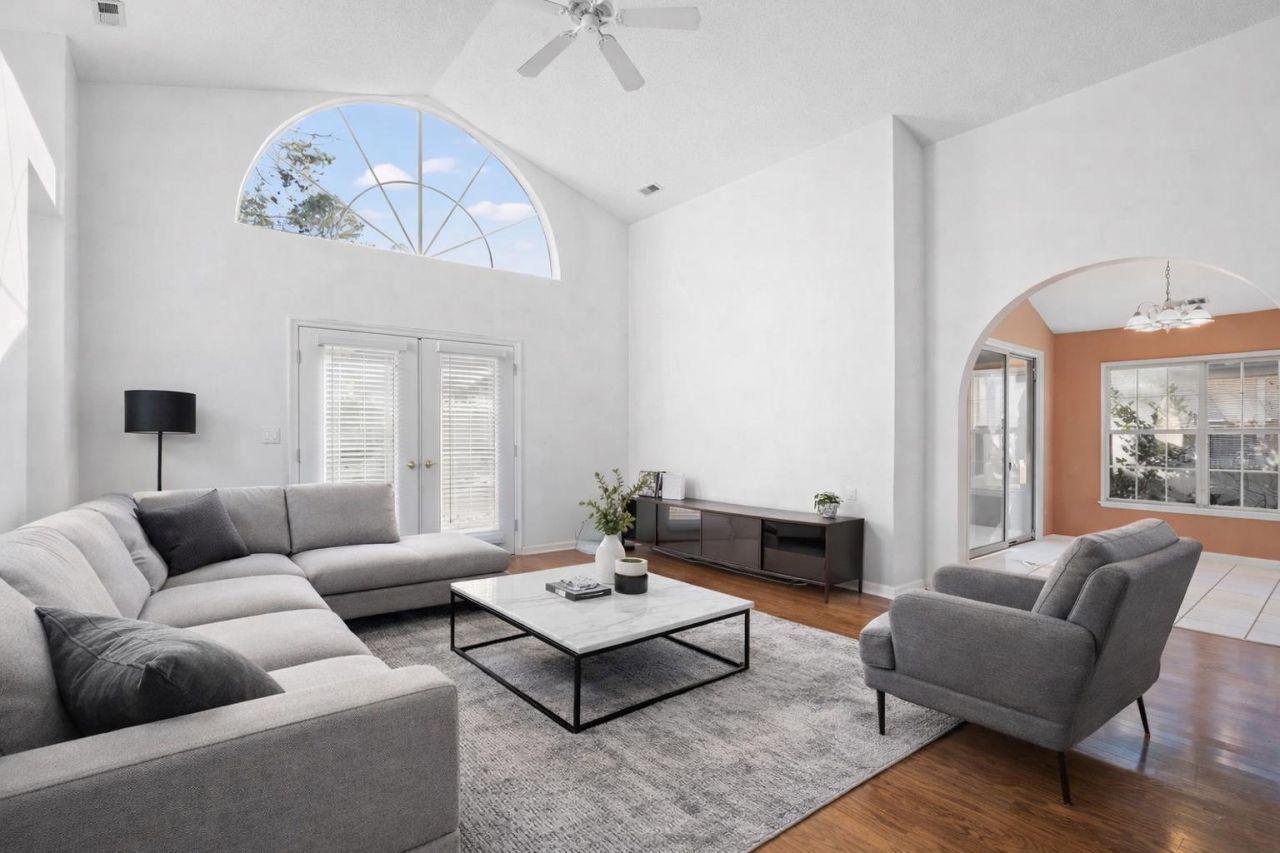 3106 Robyn Ct. Photo 5