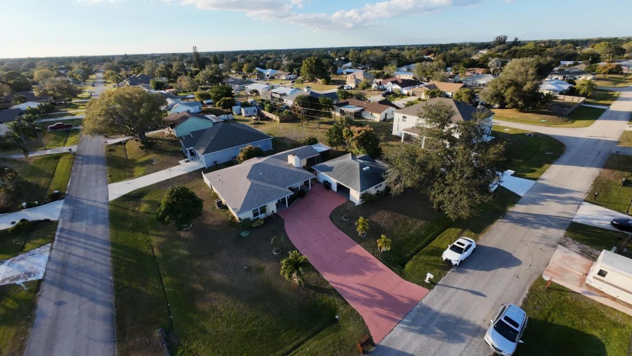 126 NW Hibiscus St Street Nw, Port Saint Lucie, FL 34983 Photo