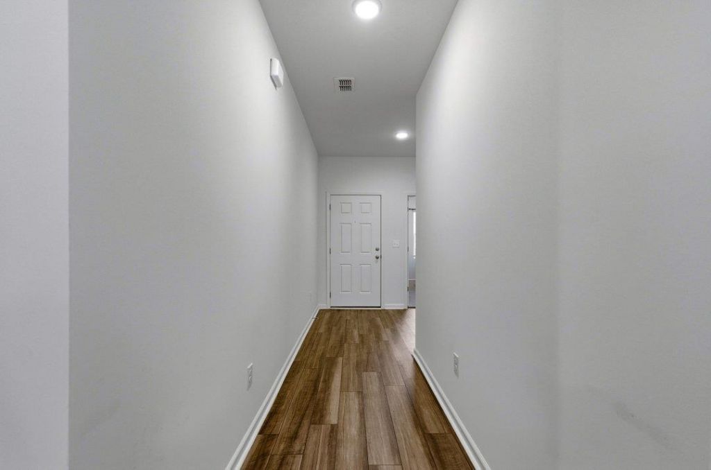 519 Tillage Ct. Photo 5