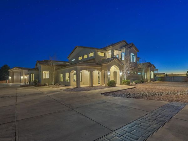 9900 Eagle Rock Avenue NE, Albuquerque, NM 87122