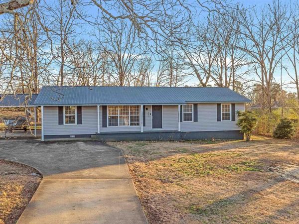 221 Poplar Drive, Rainsville, AL 35986