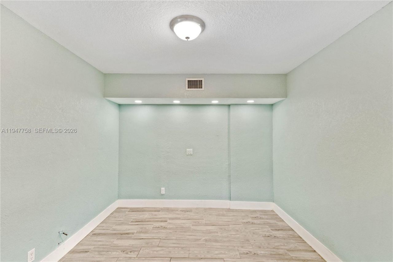 2588 Garden Ct, Unit 2588, Cooper City, FL 33026 Photo