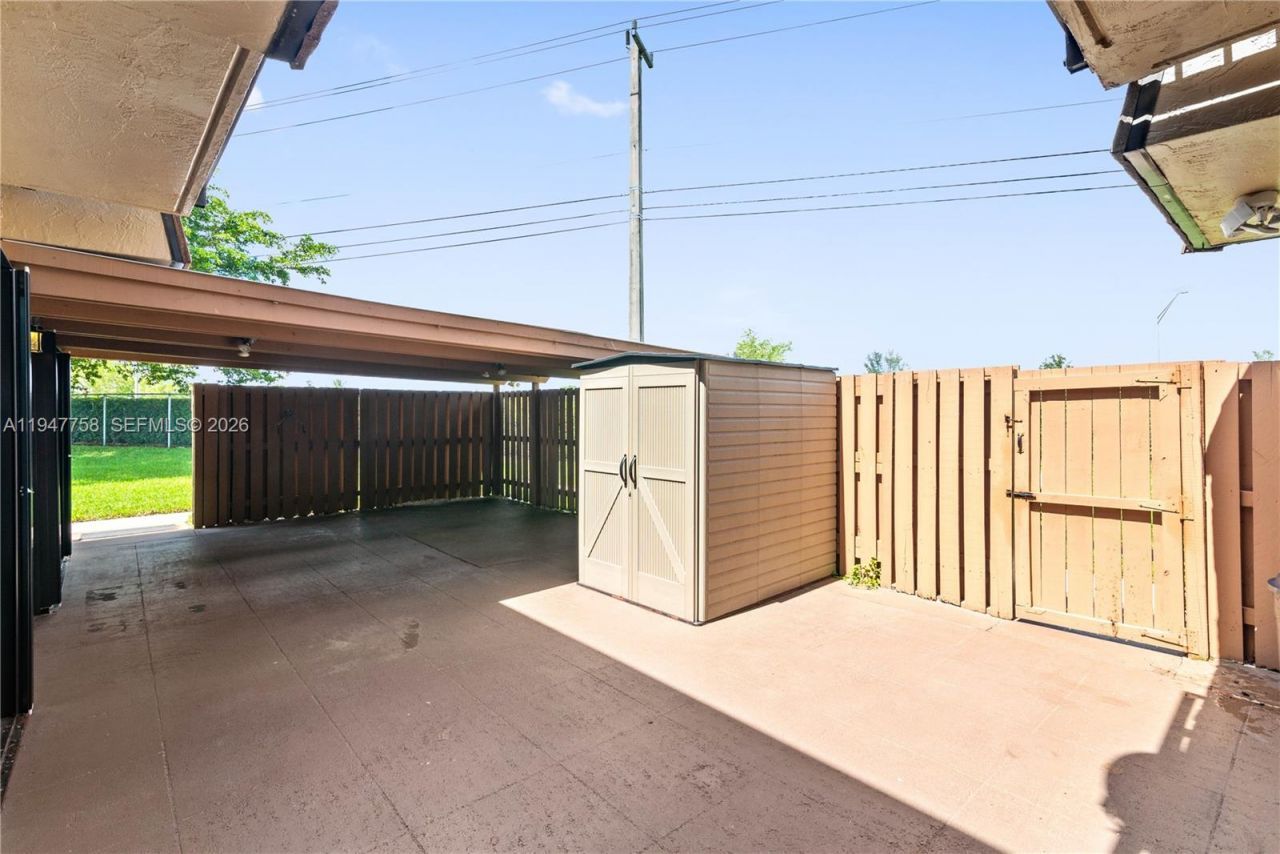 2588 Garden Ct, Unit 2588, Cooper City, FL 33026 Photo