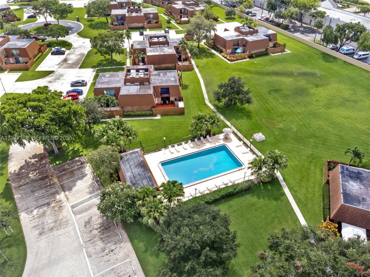 2588 Garden Ct, Unit 2588, Cooper City, FL 33026 Photo