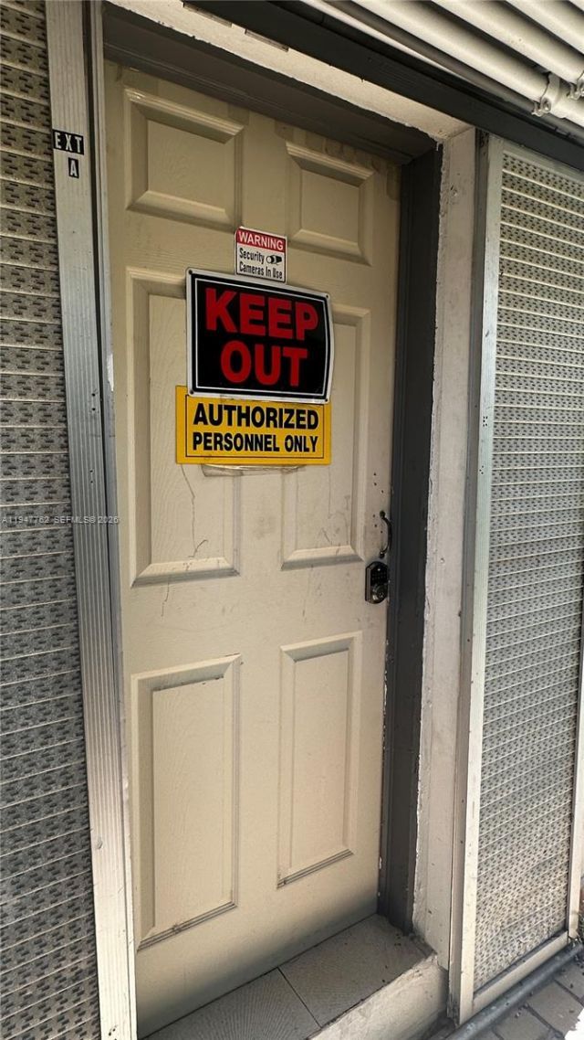 732 Moffett St, Unit 4A, Hallandale Beach, FL 33009 Photo