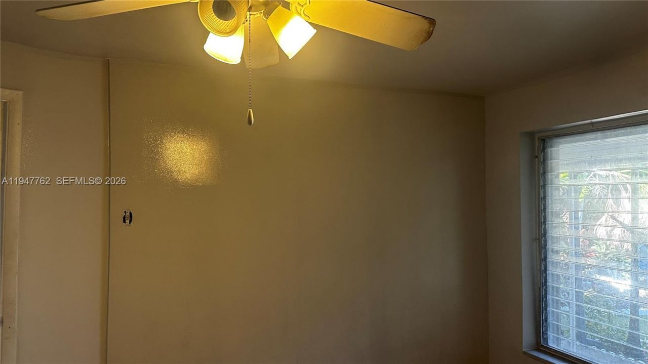 732 Moffett St, Unit 4A, Hallandale Beach, FL 33009 Photo