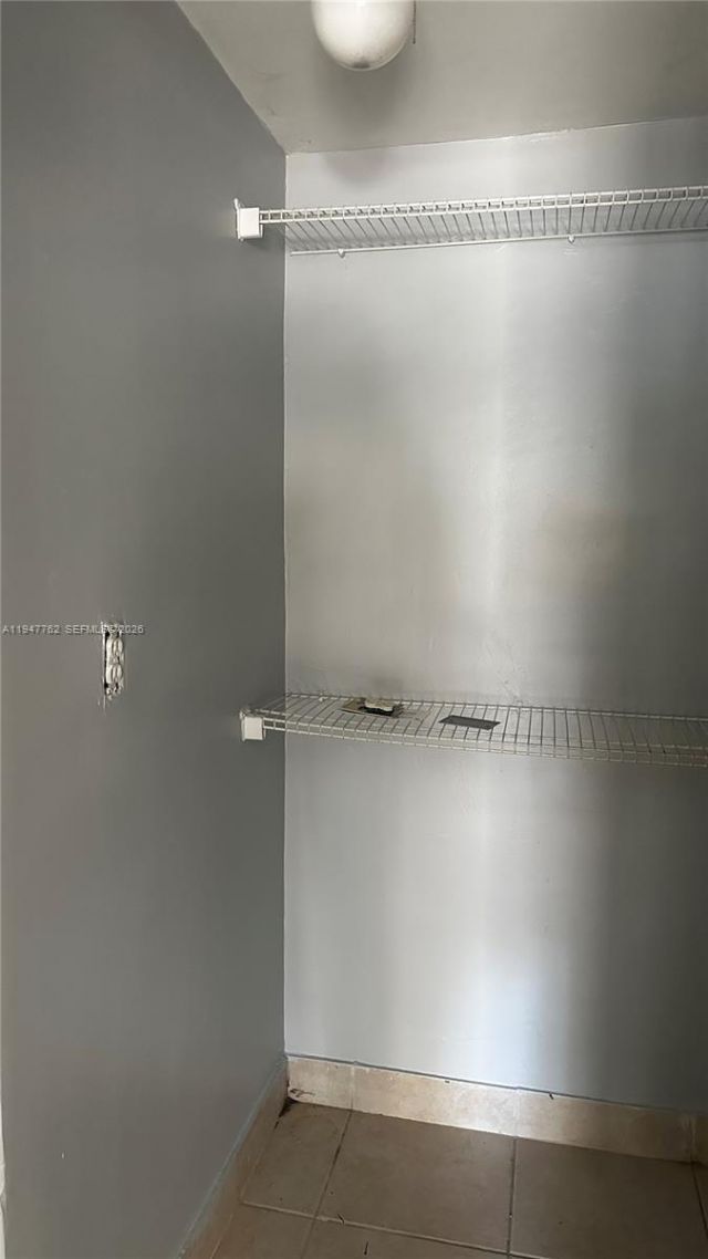 732 Moffett St, Unit 4A, Hallandale Beach, FL 33009 Photo