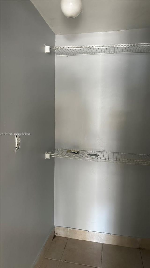 732 Moffett St, Unit 4A, Hallandale Beach, FL 33009 Photo