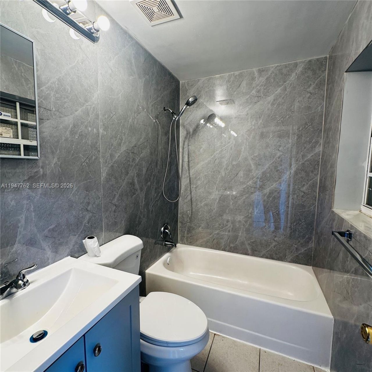 732 Moffett St, Unit 4A, Hallandale Beach, FL 33009 Photo