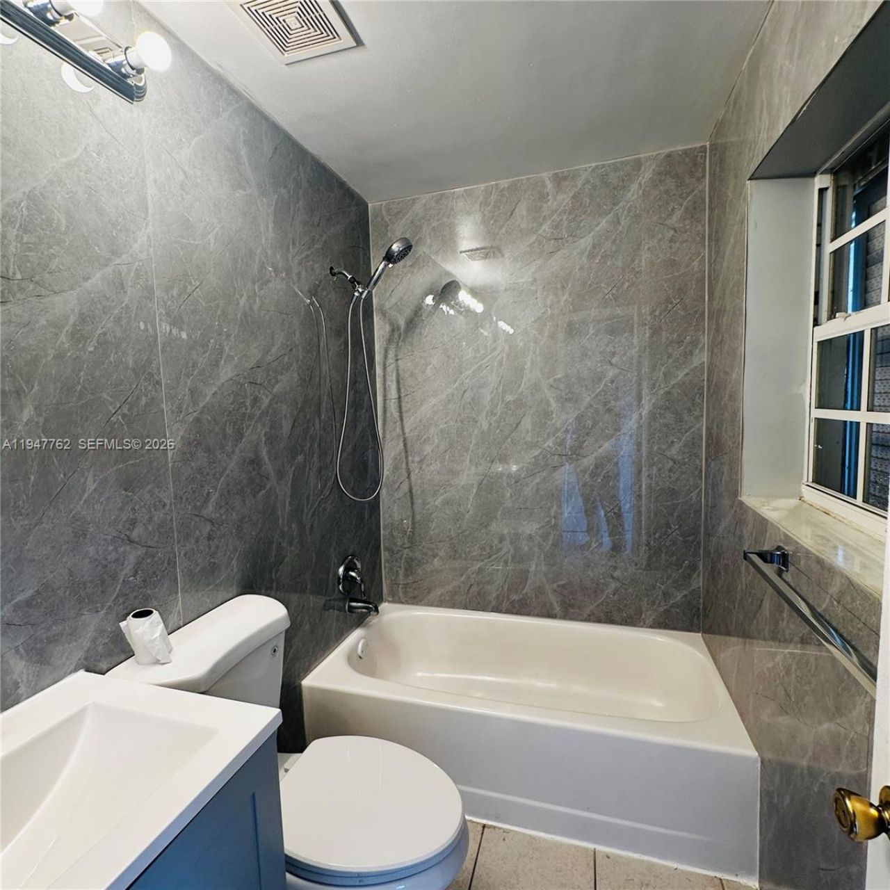 732 Moffett St, Unit 4A, Hallandale Beach, FL 33009 Photo