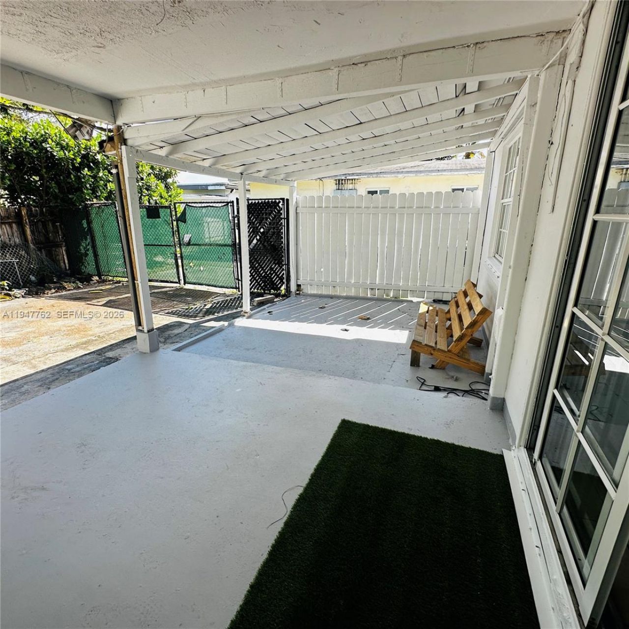 732 Moffett St, Unit 4A, Hallandale Beach, FL 33009 Photo