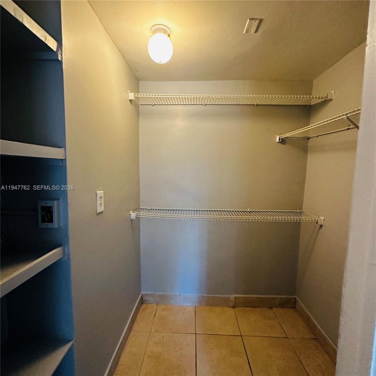 732 Moffett St, Unit 4A, Hallandale Beach, FL 33009 Photo