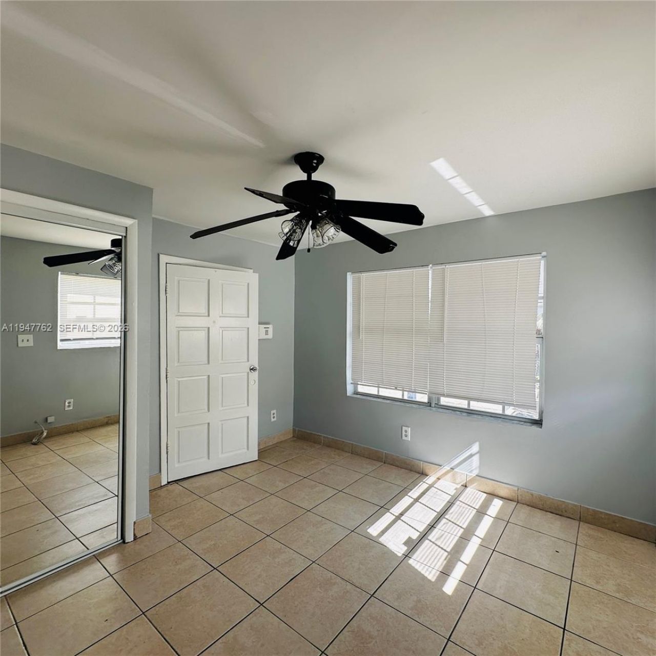732 Moffett St, Unit 4A, Hallandale Beach, FL 33009 Photo