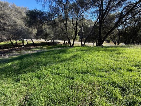 Lauren Ln, Jackson, CA 95642