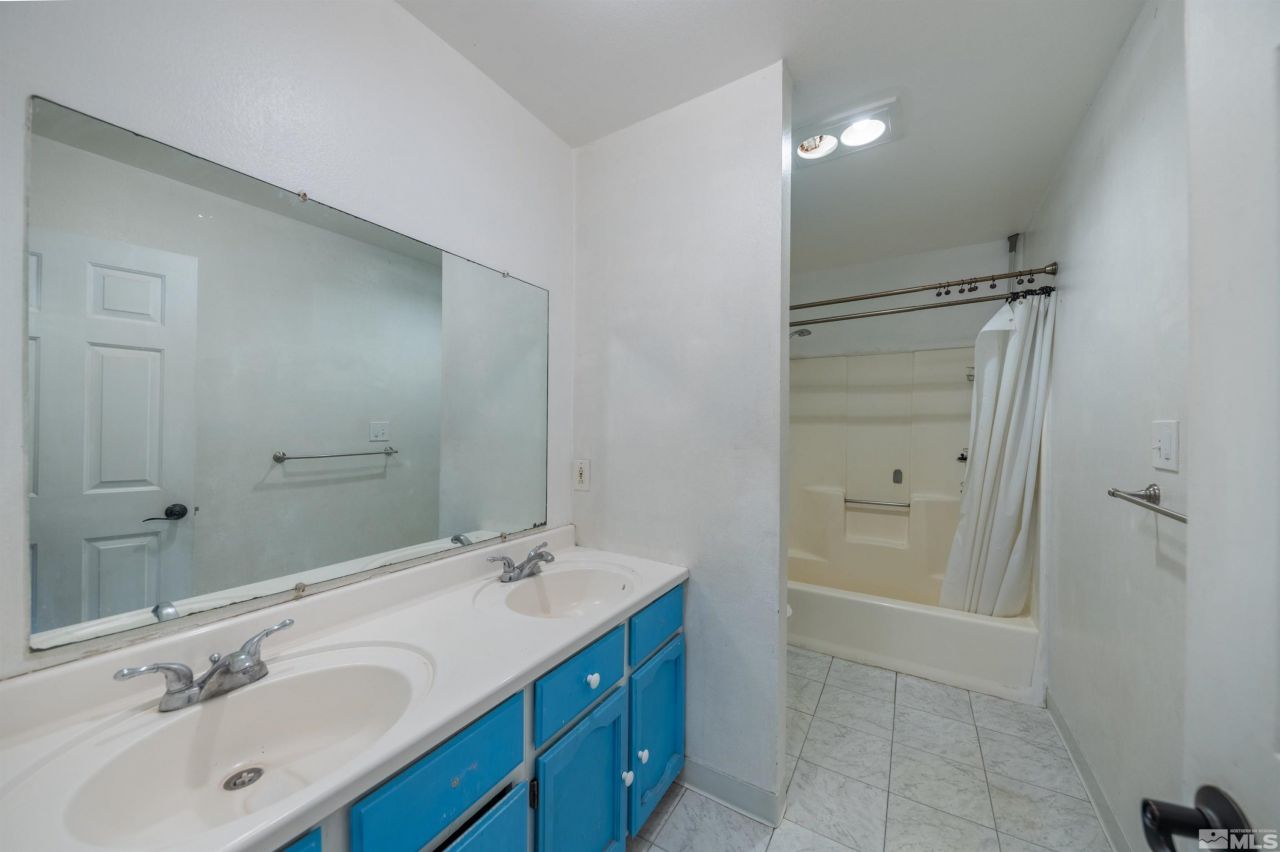 10880 Deodar Way, Reno, NV 89506 Photo