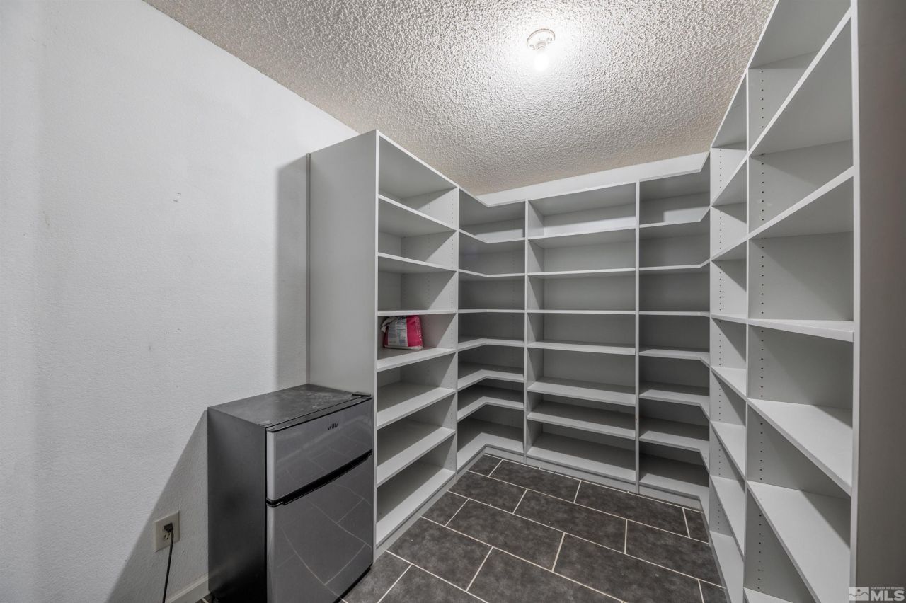 10880 Deodar Way, Reno, NV 89506 Photo