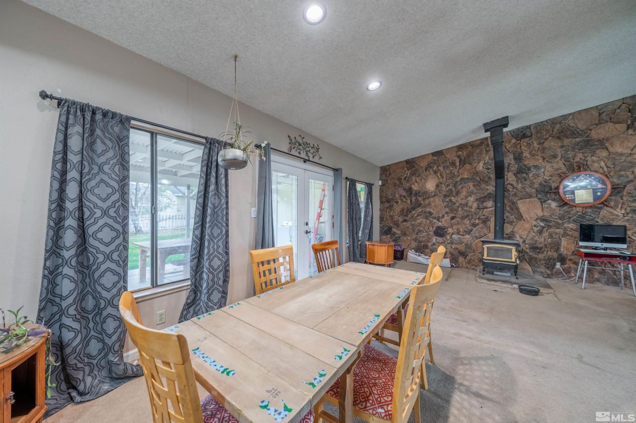 10880 Deodar Way, Reno, NV 89506 Photo