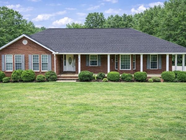 868 Arlington Ridge Rd , Erin, TN 37061