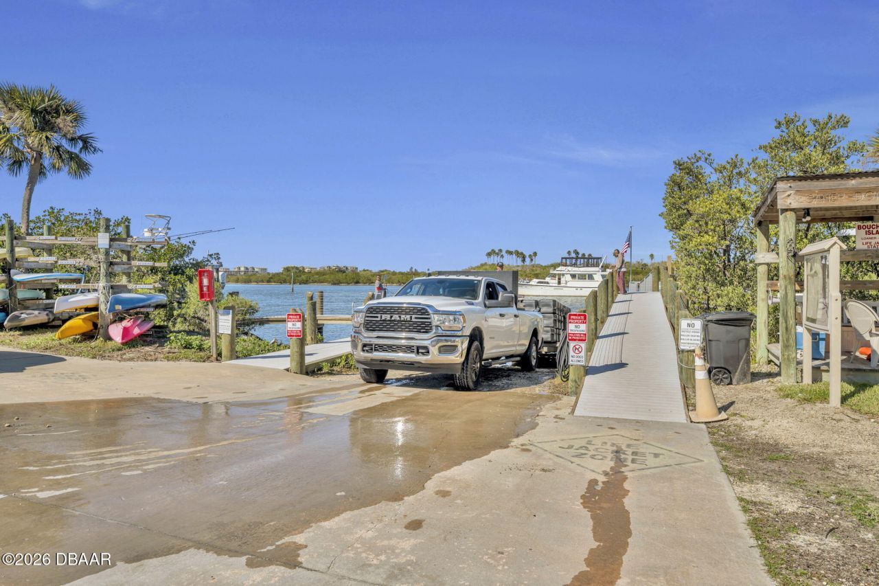 440 Bouchelle Drive, Unit 302, New Smyrna Beach, FL 32169 Photo